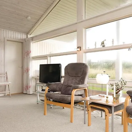 Holiday home 3 Bedroom Awesome In