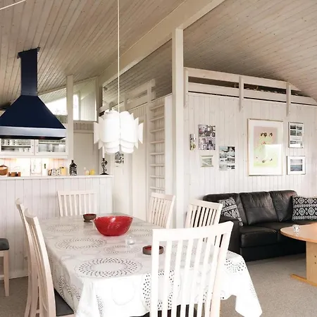 3 Bedroom Awesome In
